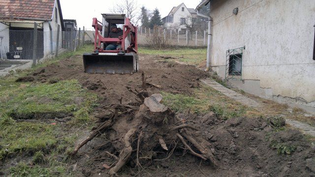 Tereprendezés, talajszint kialakítása, gyomtalanítás,
